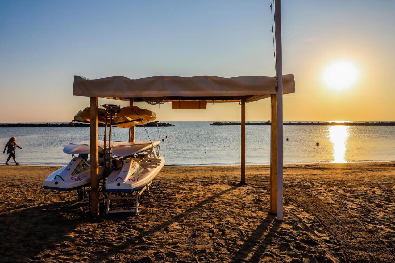 Hotel Loris - Valentini Family Village Bellaria-Igea Marina Luaran gambar